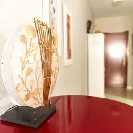 Al Lado De La Victoria