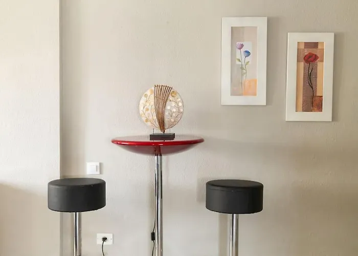 Al Lado De La Victoria